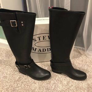 Steve Madden tsunami rain boots! WORN ONCE!